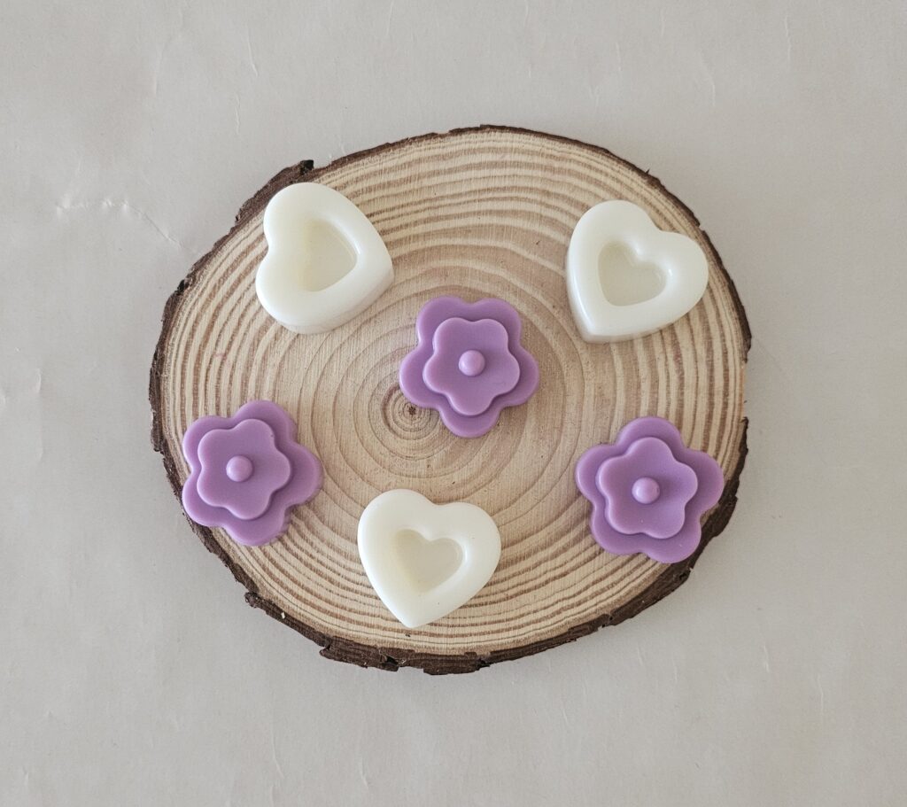 Wax melts aurora
