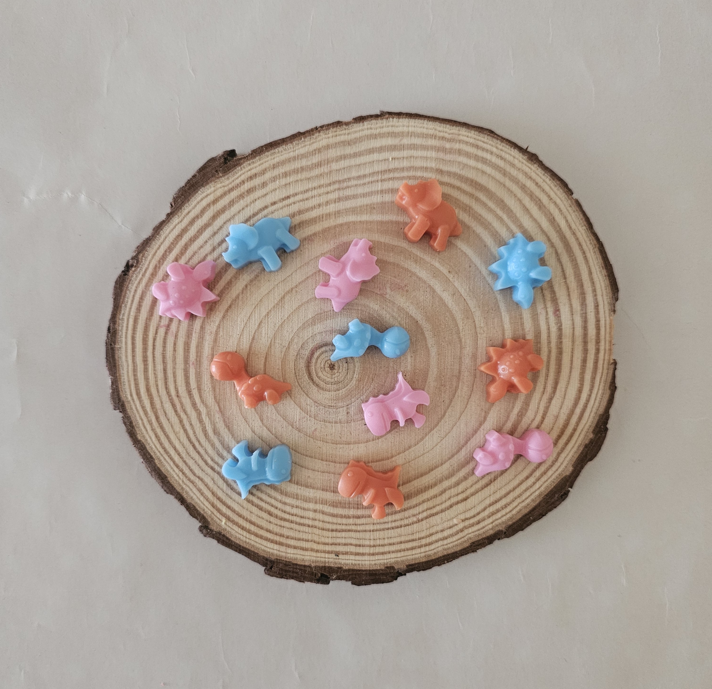 Wax melts chicle