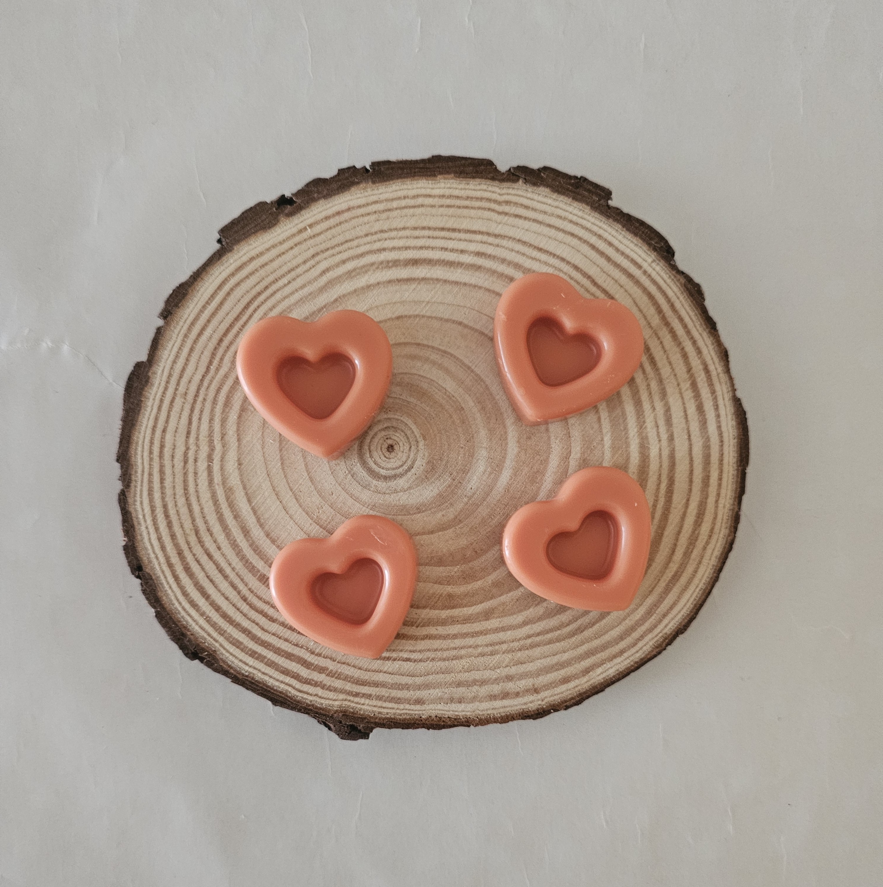 Wax melts peach aura