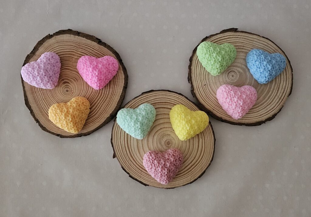 Jabón corazón flores