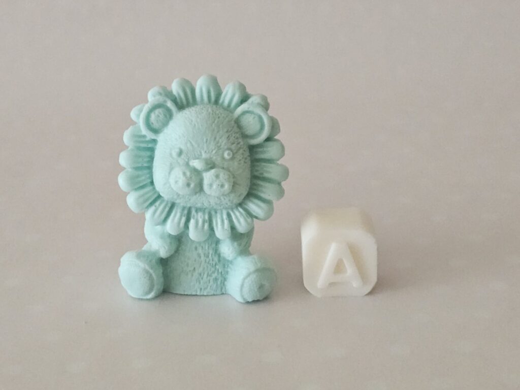 Jaboncitos leoncitos + inicial